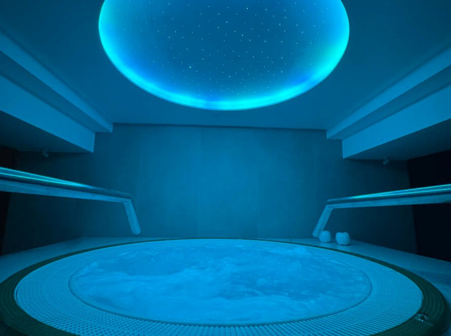 jacuzzi at repeat spa