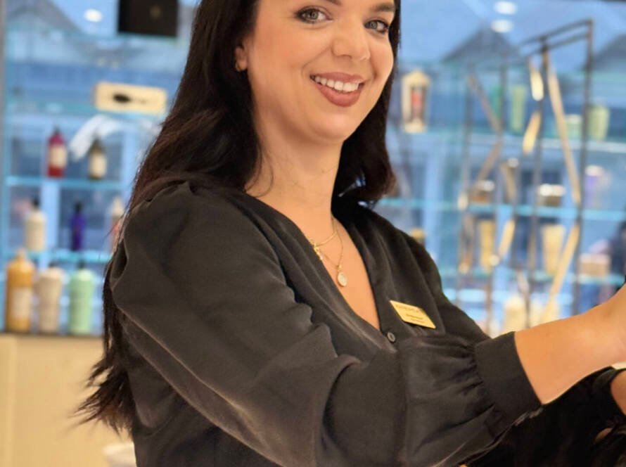 hair specialist repeat